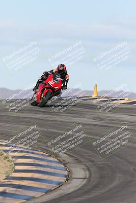 media/Nov-16-2025-Race Pace (Sun) [[8c5fa54630]]/Verified Riders/1-Turns 9 and 10 (925am)/